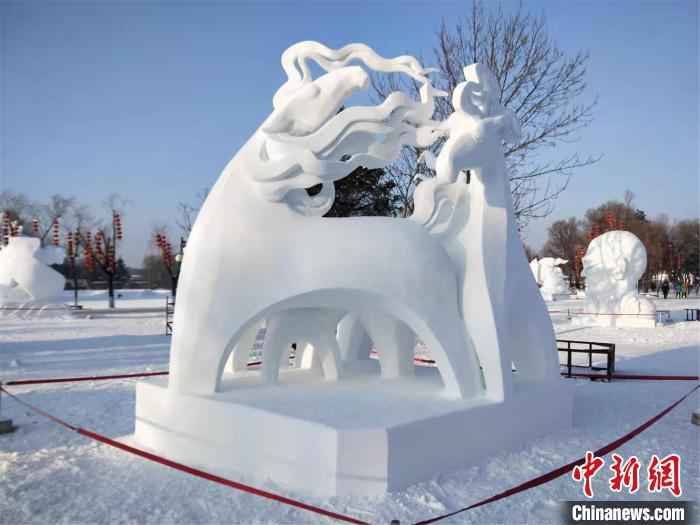 哈尔滨国际雪雕比赛获奖作品 宋运军 摄