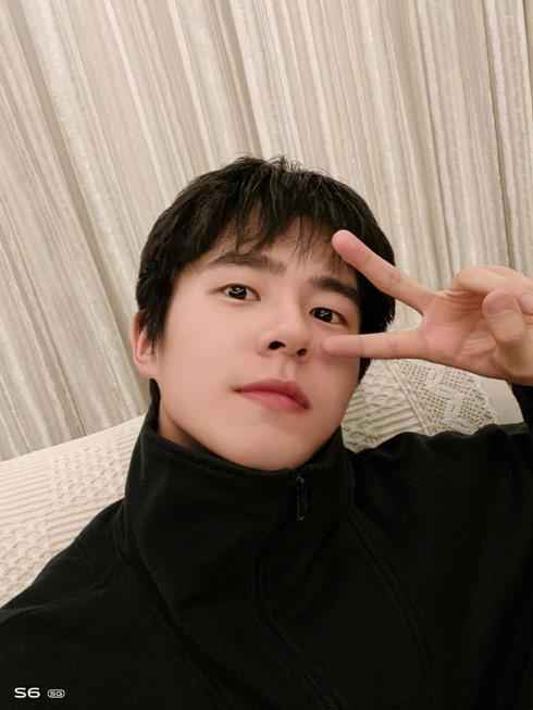 刘昊然分享自拍技巧 称疫情后最想外出就餐