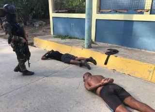 美特勤局栽了？委内瑞拉公布抓获雇佣兵照片