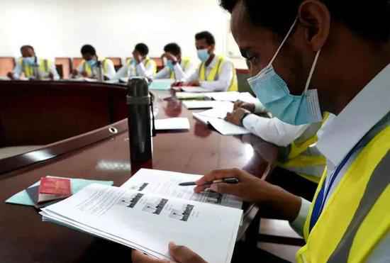 铁路来了外籍火车司机?真相是……