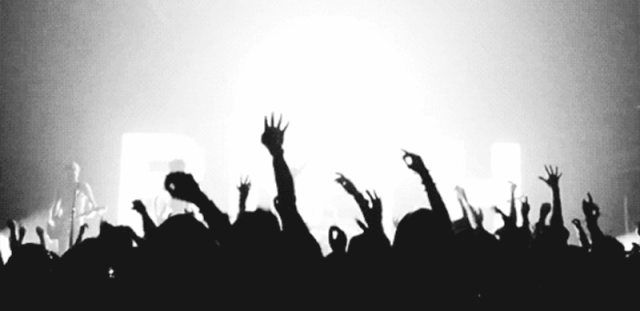 硬核卢伟冰:承诺粉丝把5G手机降到1500元档,三