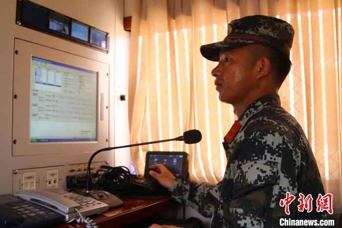 探访武警广西总队通信兵：喊哪儿哪儿应 随联随