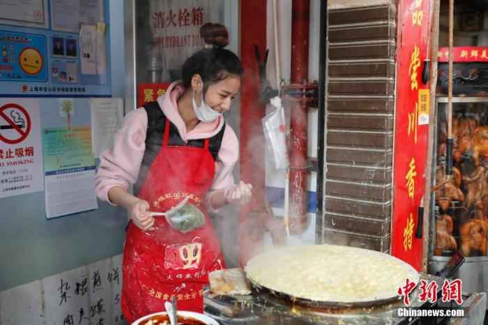 “火箭蛋”卷土重来，煎饼果子、蛋糕要涨价？