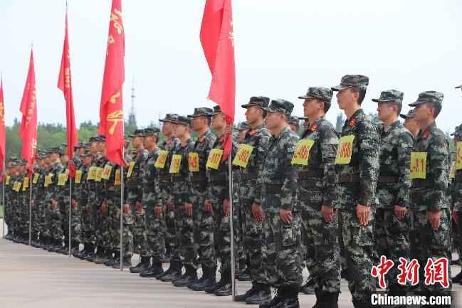 直击武警某部后装专业比武：保障尖兵向战而行