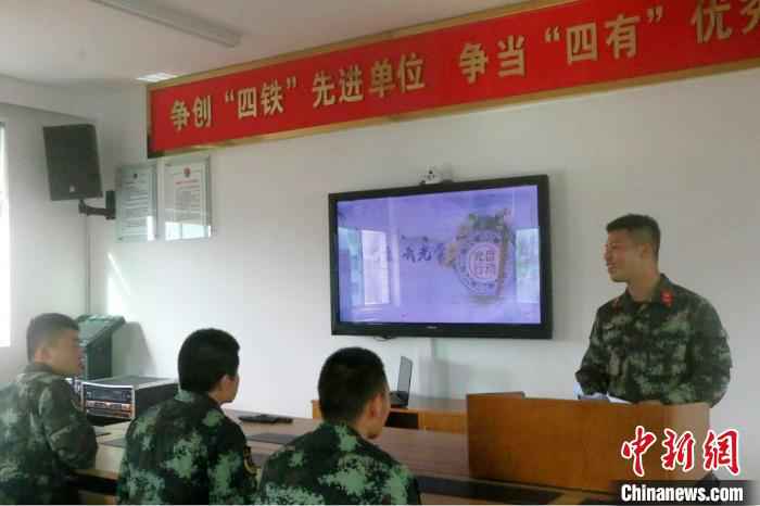 武警温州支队老兵最后军营时光：让迷彩色永留