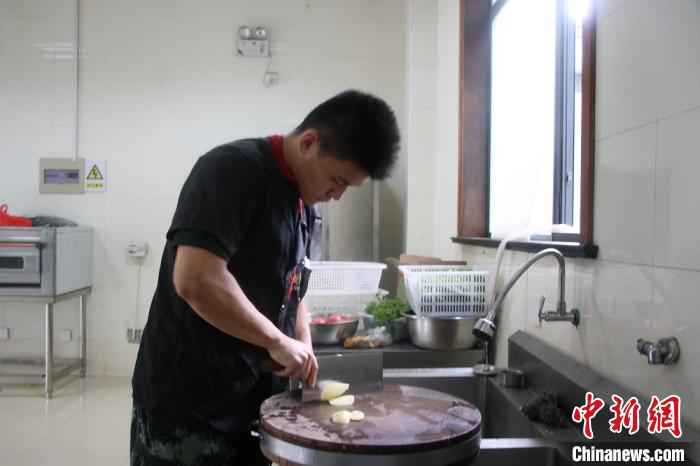 三位老兵的忆与舍：站好最后一班哨 一生难舍绿