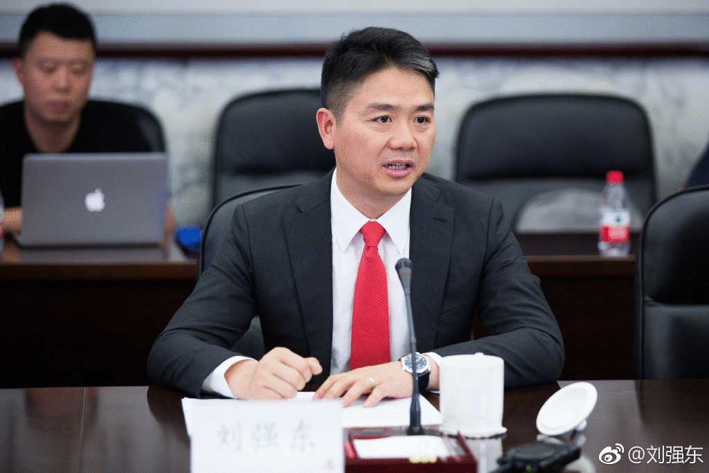 刘强东的新算盘:电商退居幕后,借来2万医生靠